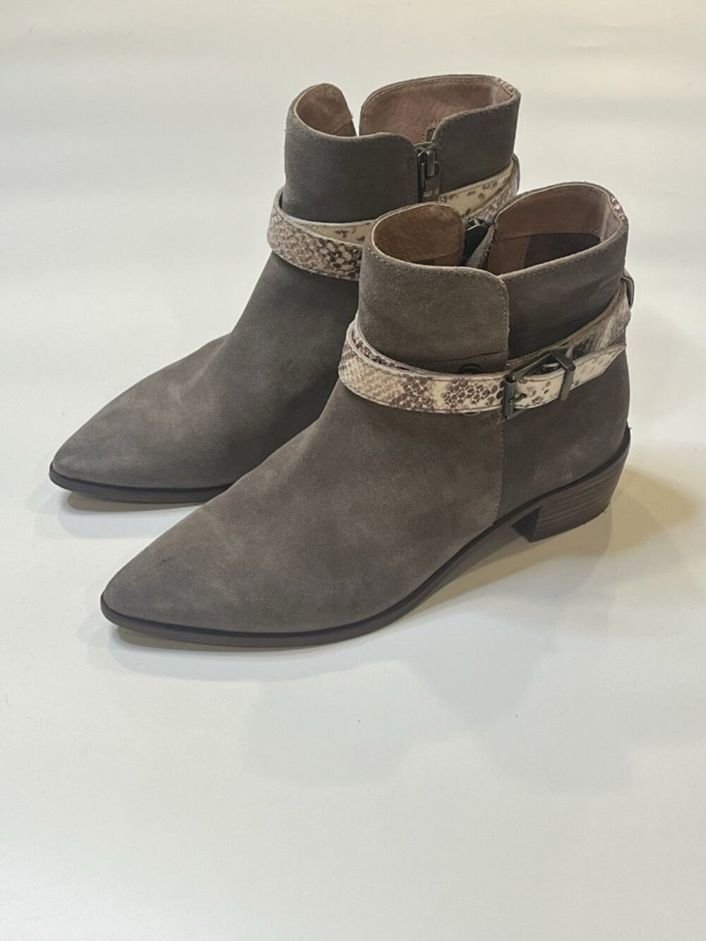 Liendo Suede Ankle Boots Sz 7 Taupre Snake Print Buckle Pointed Toe Western Boho